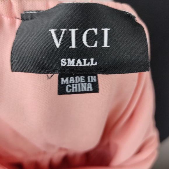 NWOT VICI Tie Strap Tiered Flowy Mini Sun Dress in Palm Leaf Pattern Sz. S - Picture 13 of 15